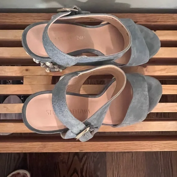 Rare Stuart Weitzman light blue pearl heels - Picture 5 of 6
